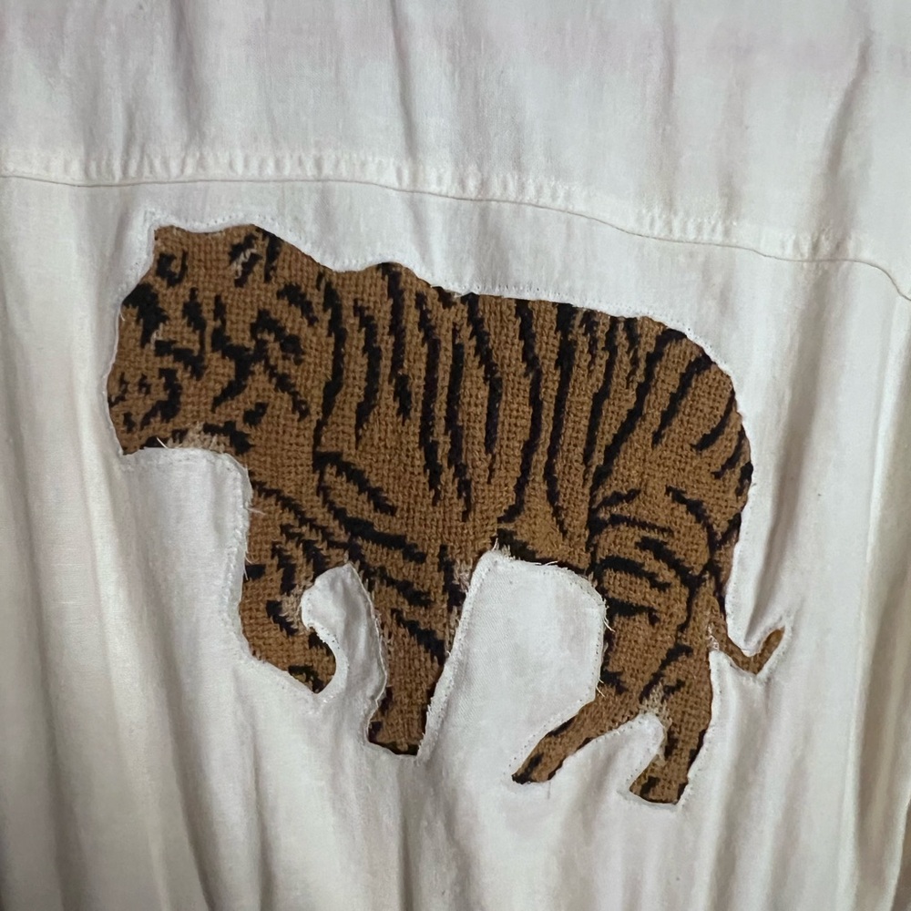 🌻five -stitched by tina- 
One of a kind Upcycled jumpsuit with tapestry tiger - Picture 3 of 3